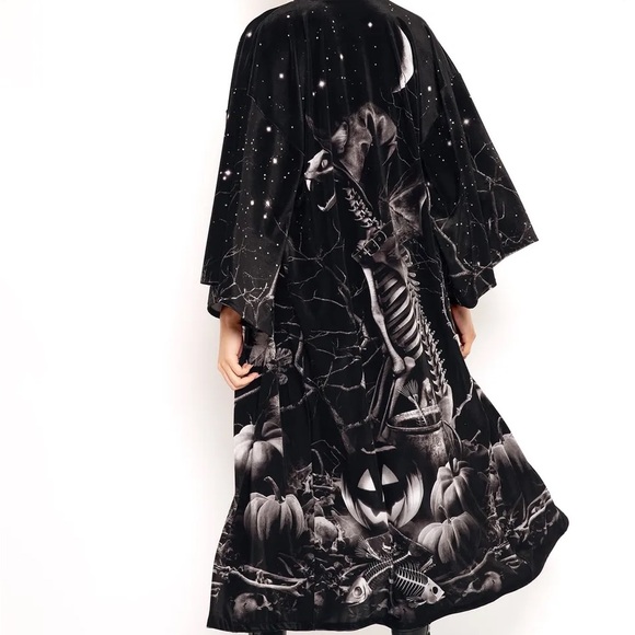 Blackmilk Skeleton Bat Cat Velvet Swan Kimono Size OSFA NWT Skeleton Wings - Picture 6 of 16